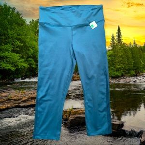 New With Tags Sun Glow Active Yoga Cropped Leggings